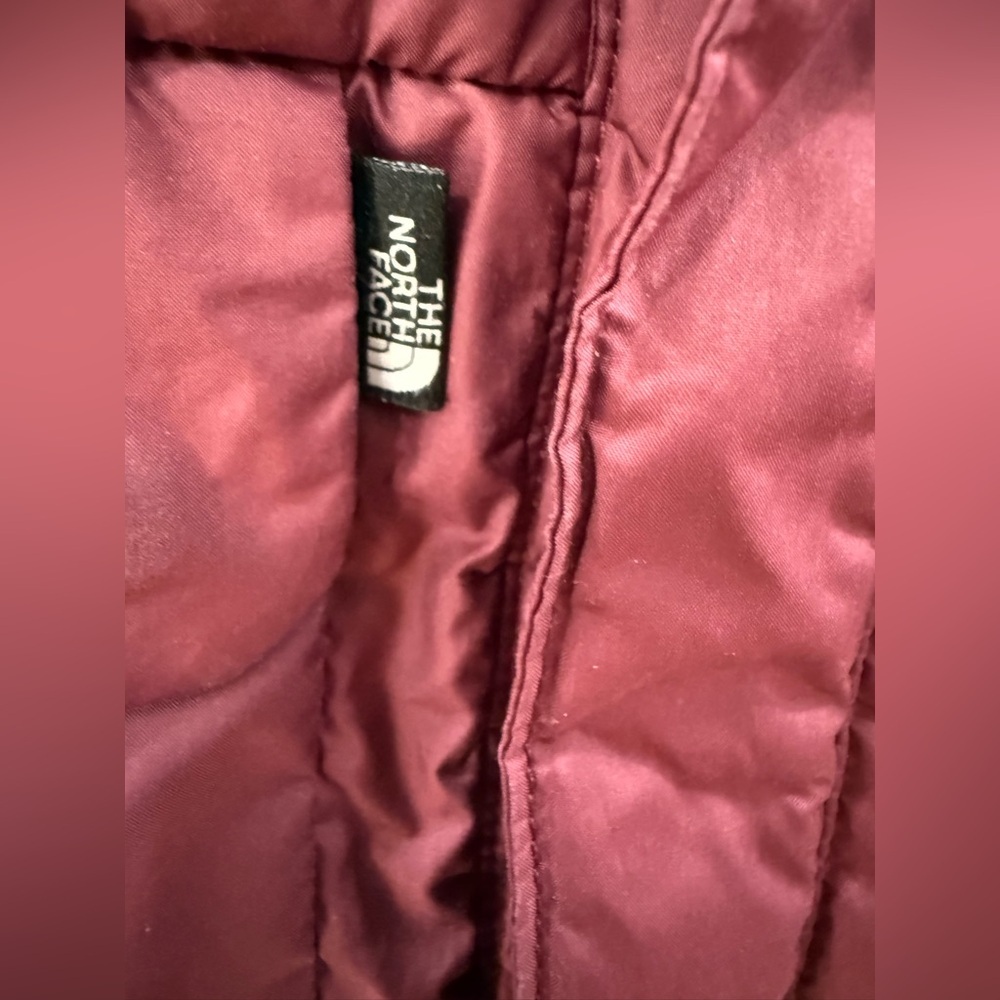 The North Face “Who Is This” Jacket Maroon/Burgundy Women’s Small 🍂❄️ - Picture 5 of 8